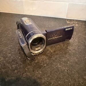 Sony Handycam DCR-SX44 60X Zoom Blue Camcorder *No SD Card Included